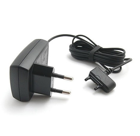 Отдается в дар Зарядное устройство Sony Ericsson CST-60.