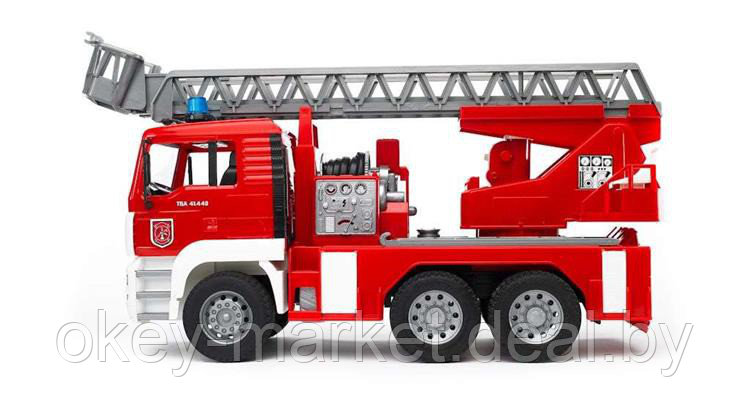 Пожарная машина MAN с лестницей и помпой (свет/звук) Bruder 02771 - фото 5 - id-p73783656