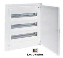 Hager Golf 54М белая дверь электрощит встраиваемый VF318PD