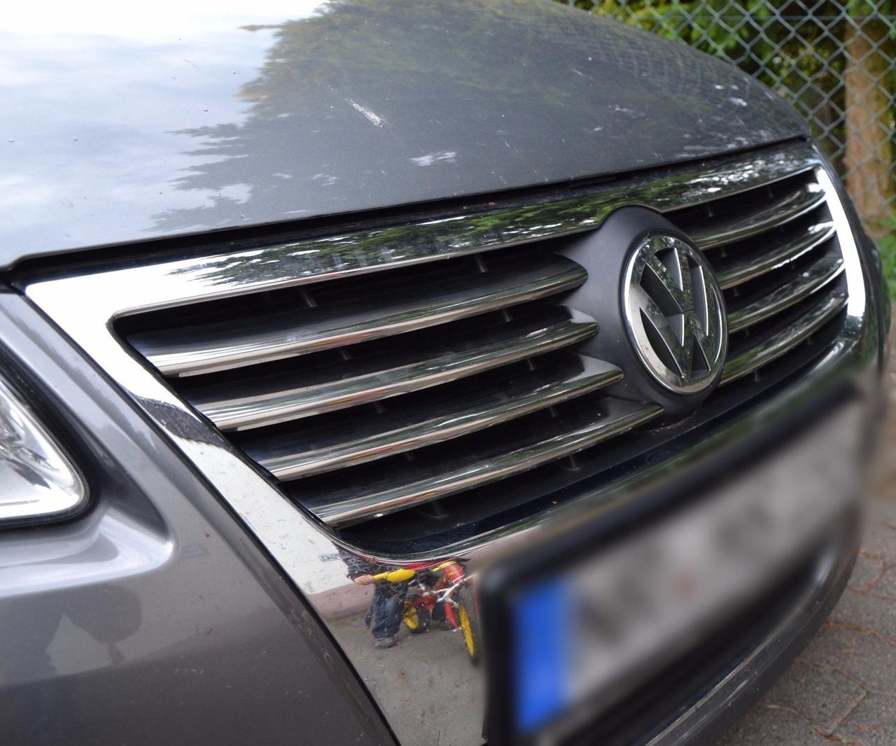 Хромированные накладки на решетку радиатора VW Passat B6