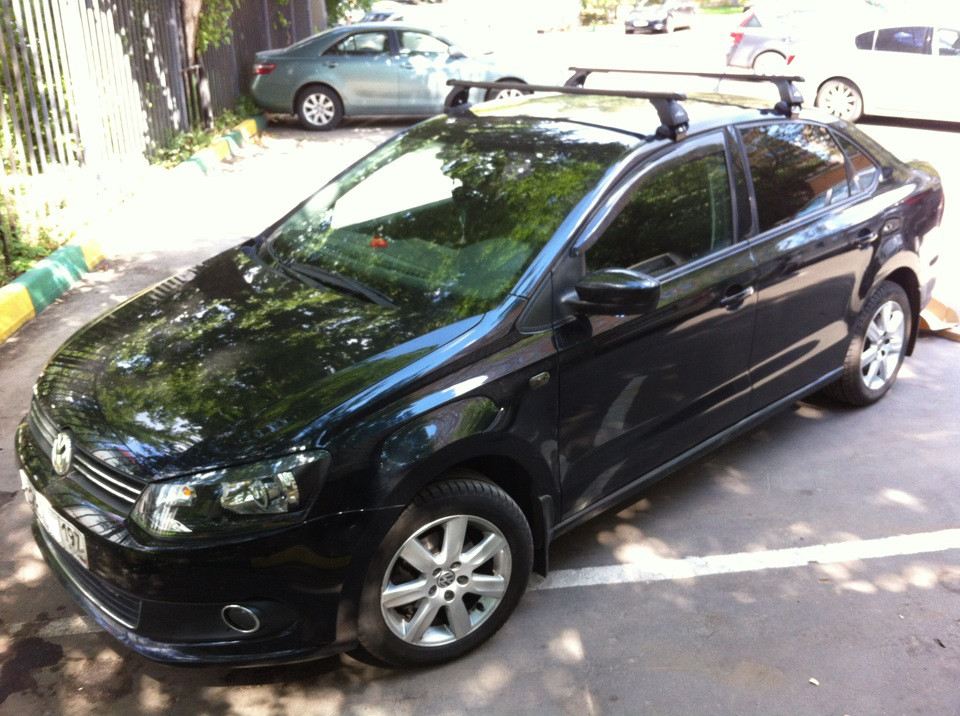 Багажник LUX для Volkswagen Polo седан 2010-… (прямоугольая дуга)