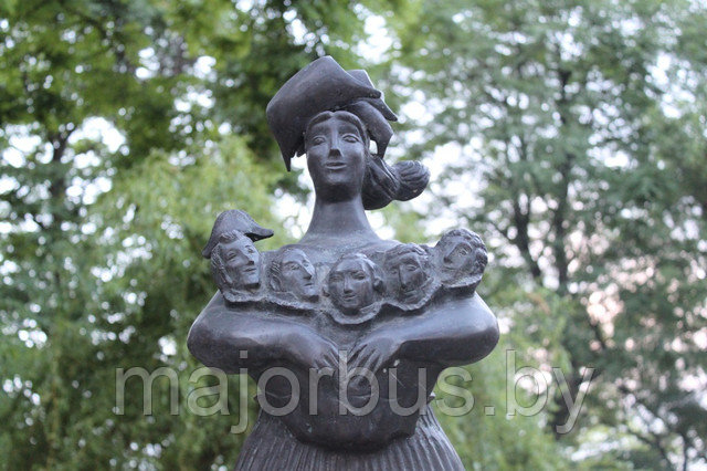 памятник Одессе-маме