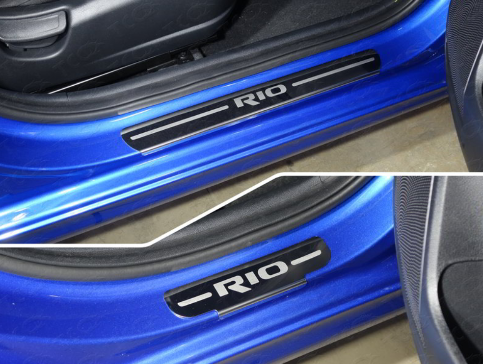 Накладки на пороги (лист зеркальный надпись Rio) для Kia Rio седан, хэтчбек X-Line (2017-2018) 4 шт. - фото 1 - id-p75954674