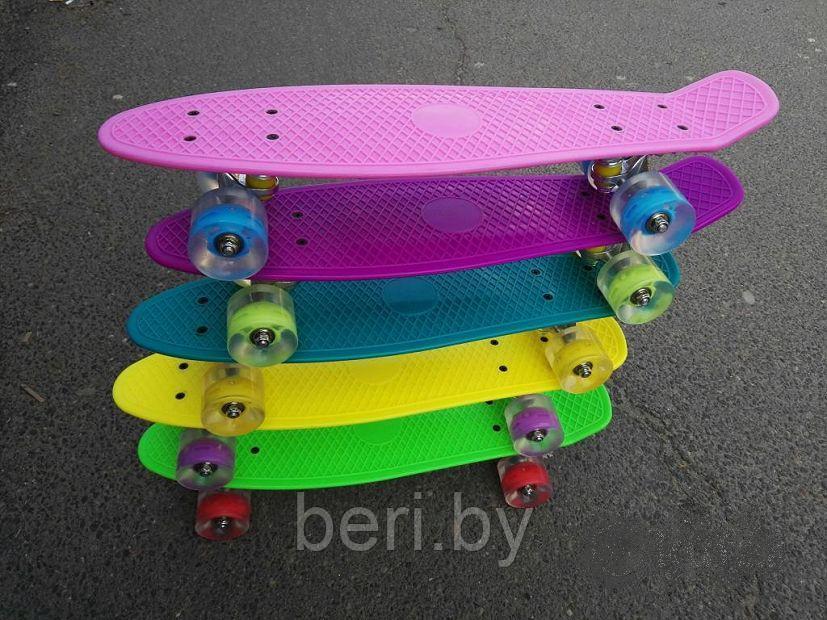 Скейтборд, пенниборд СВЕТЯЩИЕСЯ колеса, пенниборд для начинающих Penny Board  56,5 см, арт 350-2