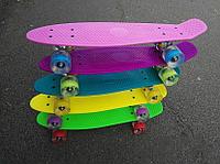 Скейтборд, пенниборд СВЕТЯЩИЕСЯ колеса, пенниборд для начинающих Penny Board 56,5 см, арт 350-2