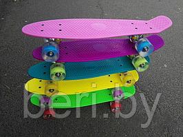 Скейтборд, пенниборд СВЕТЯЩИЕСЯ колеса, пенниборд для начинающих Penny Board  56,5 см, арт 350-2