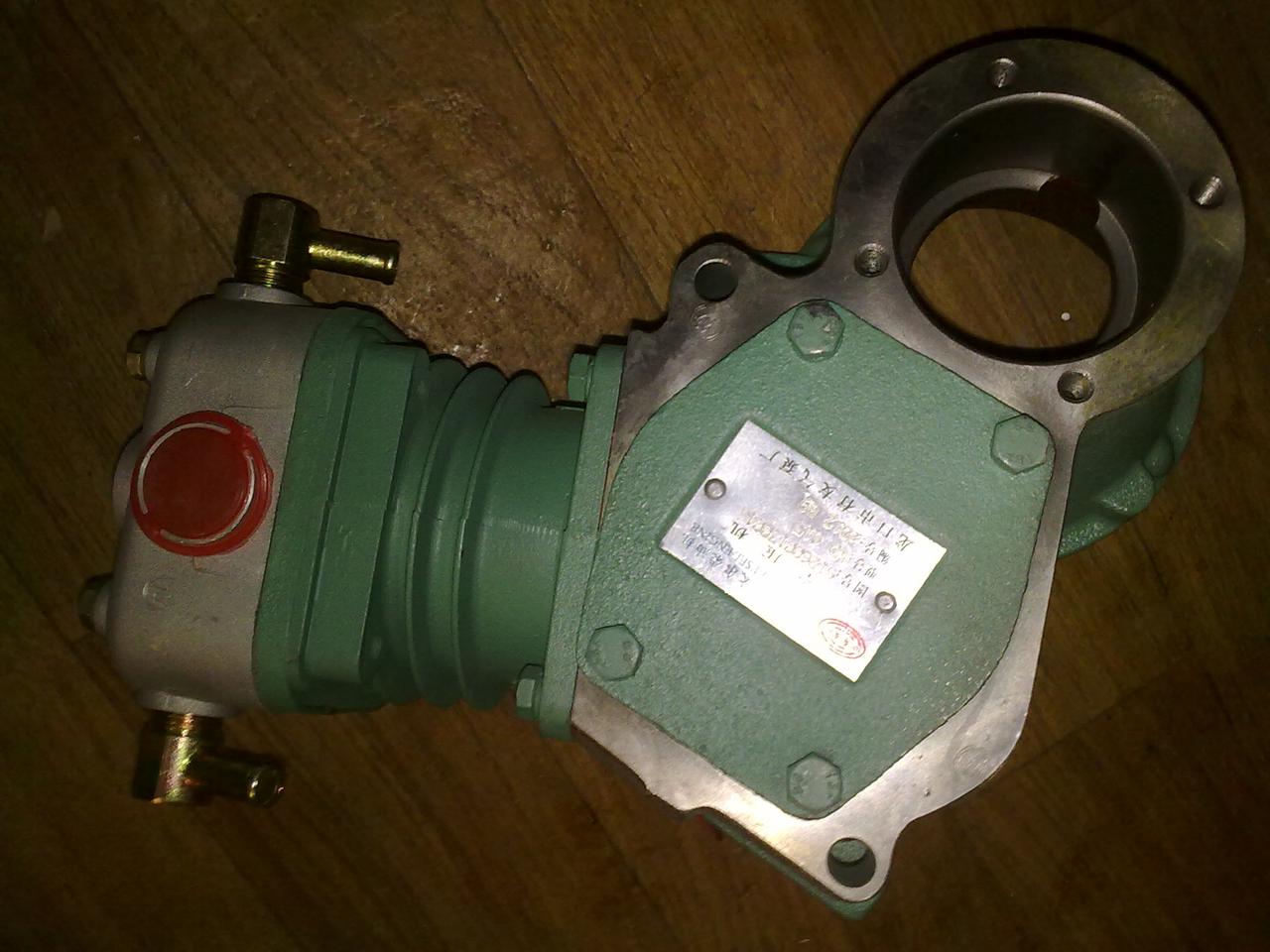 Компрессор на Дв.WD 615. ZL50 61567G3-3113