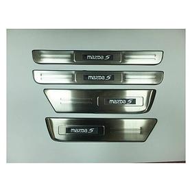 Накладки на дверные пороги с логотипом и LED подсветкой для Mazda 5 (2010-2016)