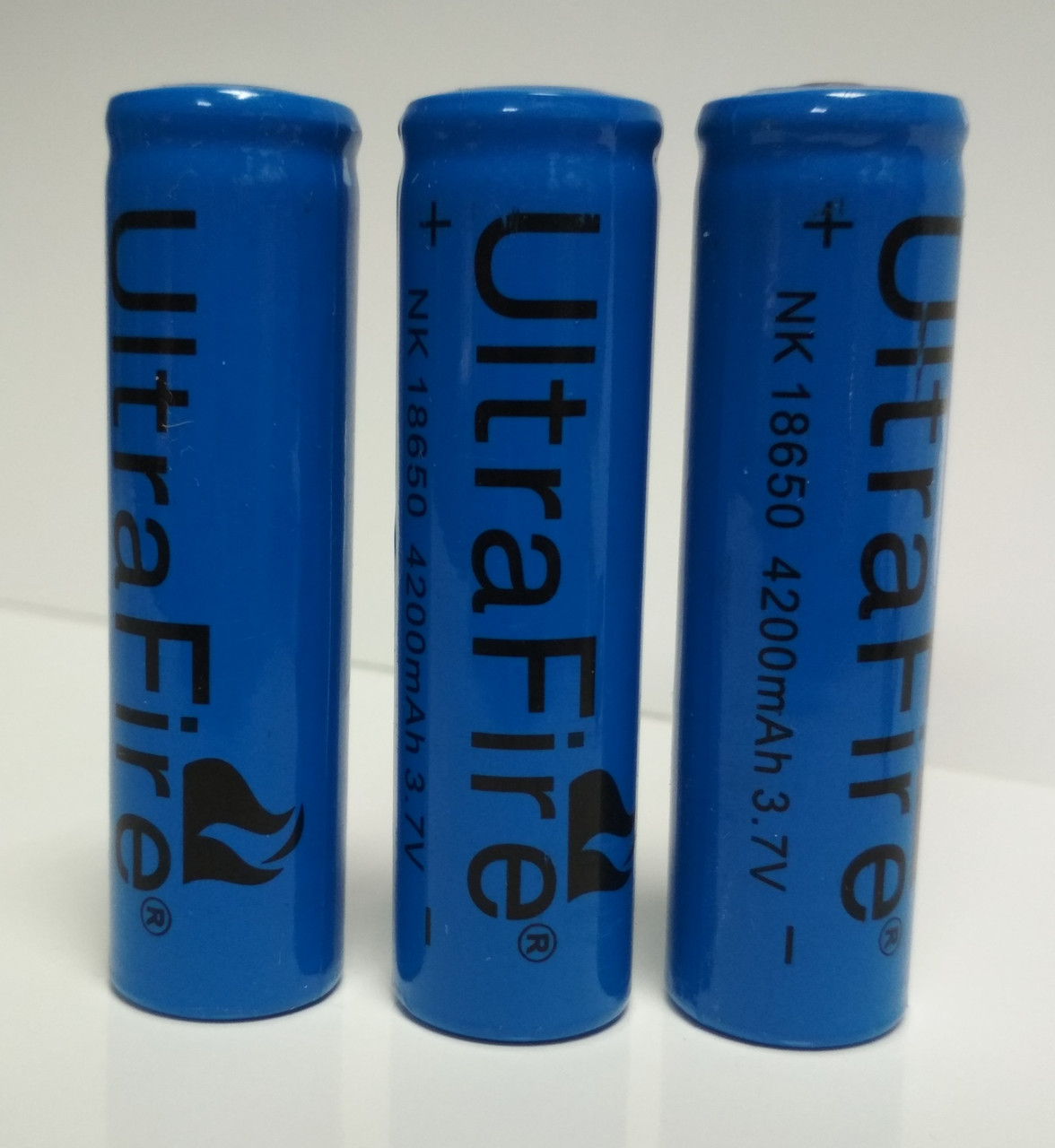 Аккумулятор Ultrafire 18650 3.7 V 4200 mAh Li-ion (3 шт/упаковка)