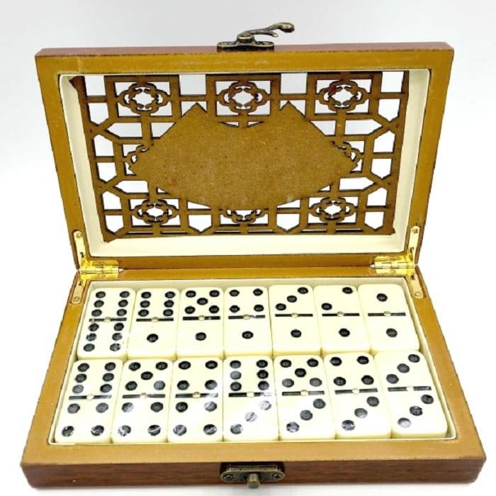 Игра «Домино» в деревянной коробке - фото 1 - id-p78647622