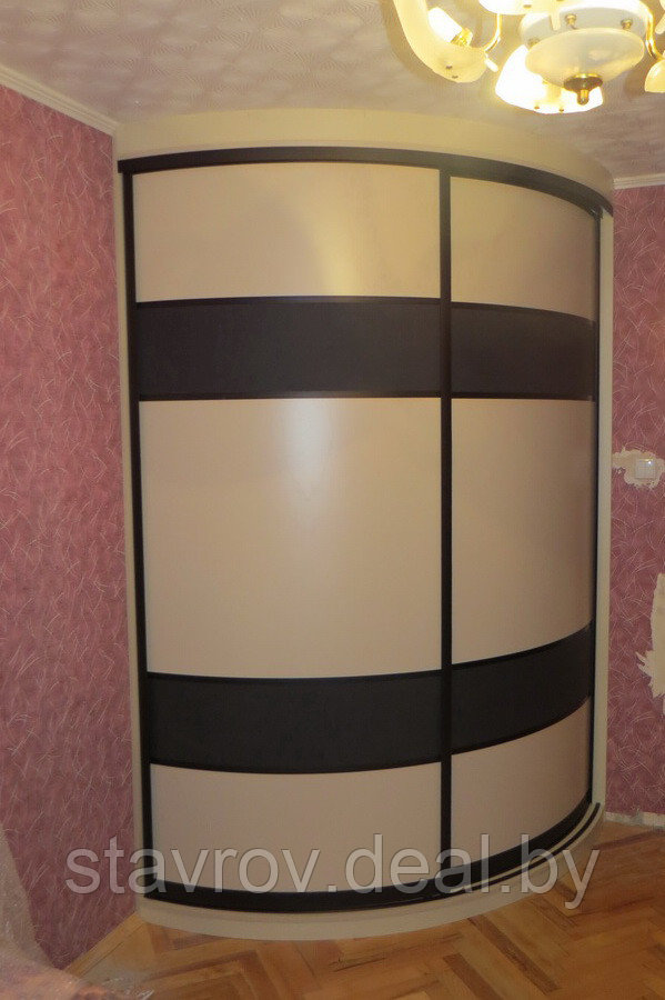 Угловой шкаф с радиусными дверями - фото 7 - id-p7344159