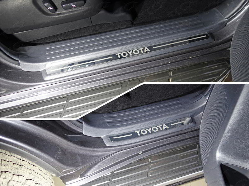 Накладки на пластиковые пороги (лист зеркальный надпись Toyota) 4шт TOYOTA Land Cruiser Prado J150 "18- - фото 1 - id-p80230577