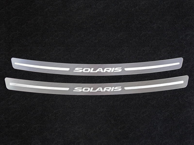 Накладка на задний бампер (лист шлифованный надпись Solaris) (только седан) HYUNDAI Solaris "14- - фото 1 - id-p80230735