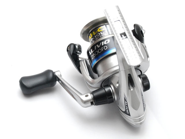 Катушка Shimano Alivio пер. фрикцион. 2500FD