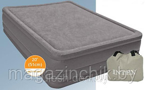 Надувная анатомическая двуспальная кровать-матрас Intex Queen Foam Top 67954 встр.электронасос 203*152*51 см