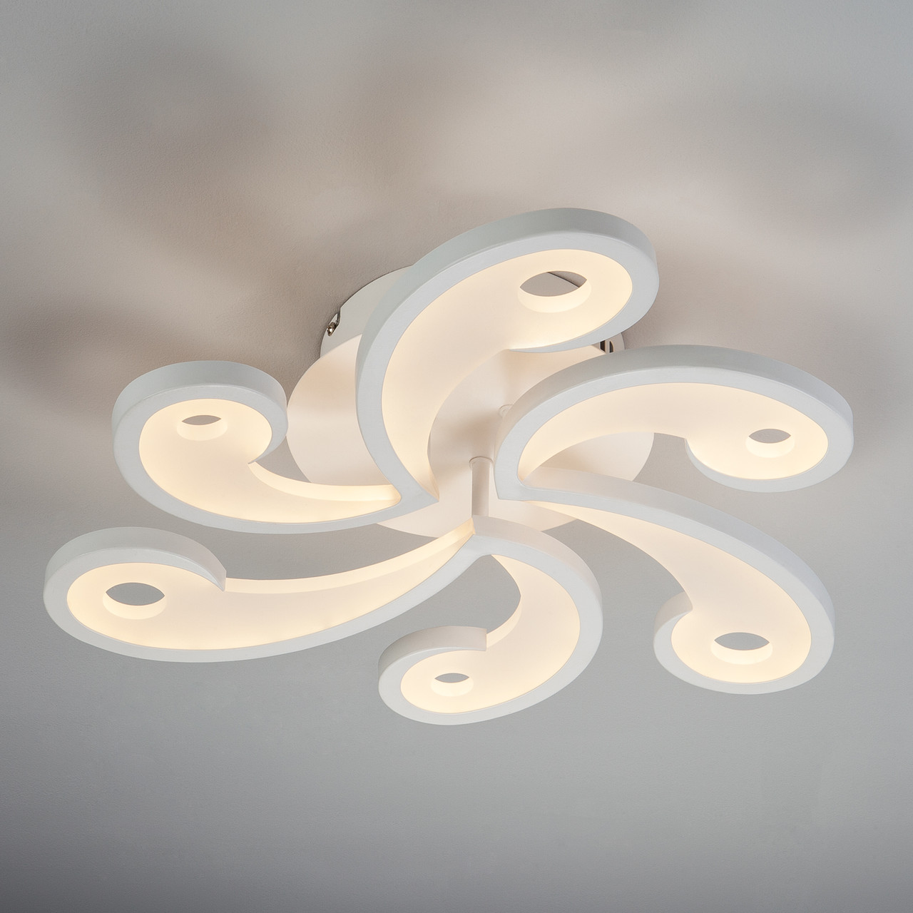 Светодиодный потолочный светильник 90093/6 белый Rosie Eurosvet