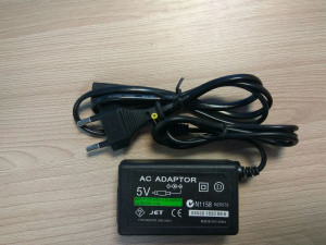 Зарядное устройство для для электронных книг и приставок PSP Sony 10W 4.0x0.7mm 5V 2A - фото 1 - id-p82681943