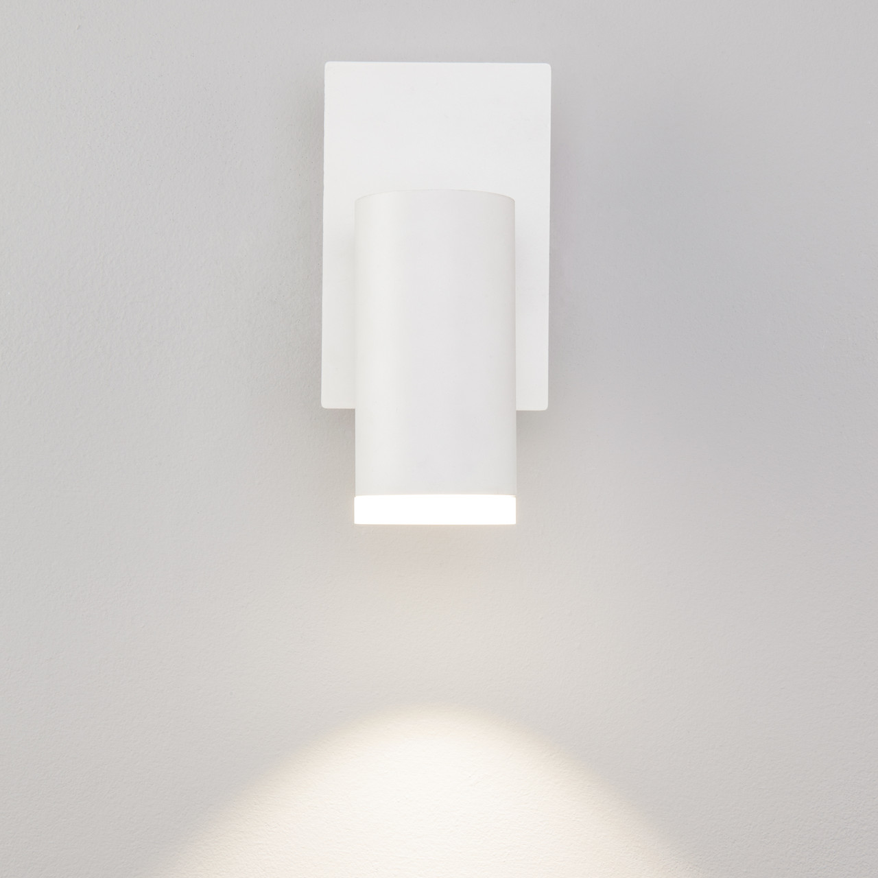 Светодиодный настенный светильник 20067/1 белый Holly Eurosvet - фото 4 - id-p82695888