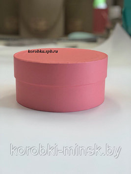 Короткая круглая коробка 18*9см. Цвет: розовый.