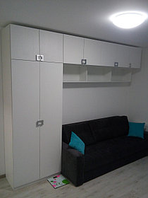 Мебель в гостиную из ДСП белого цвета