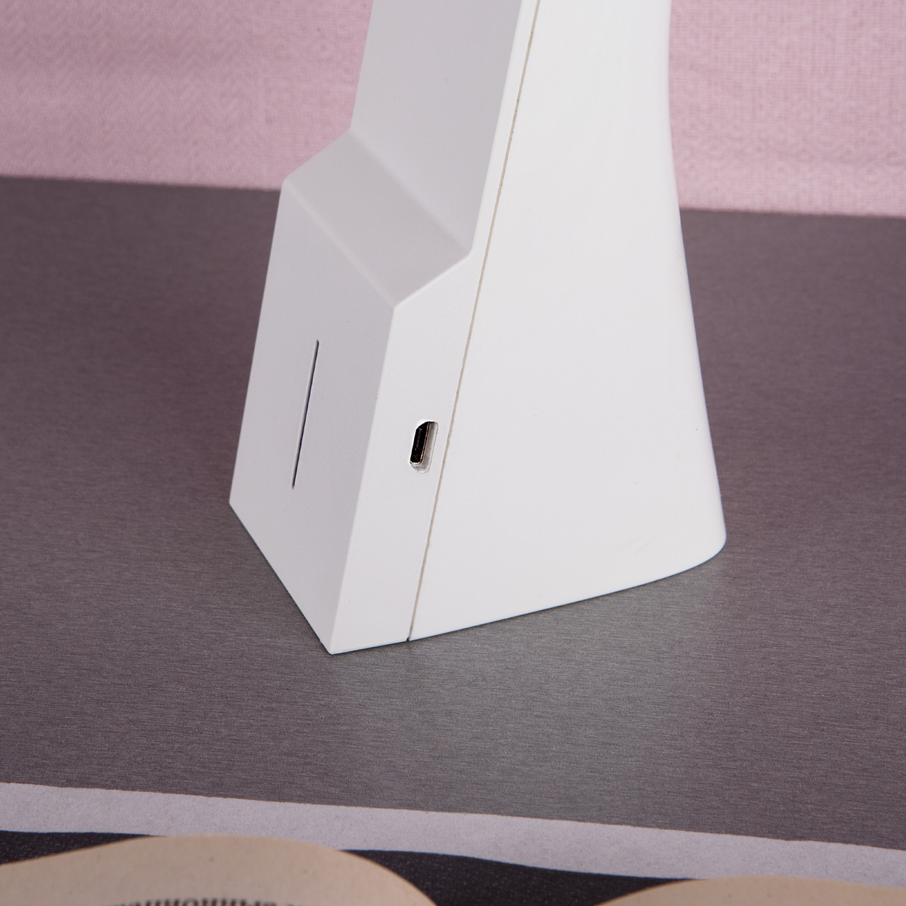 Настольный светодиодный светильник Desk белый/серебряный (TL90450) - фото 4 - id-p82875732