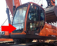 Стекло лобовое нижнее на экскаватор DOOSAN