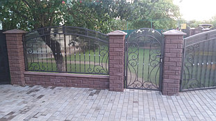 Забор с воротами  5