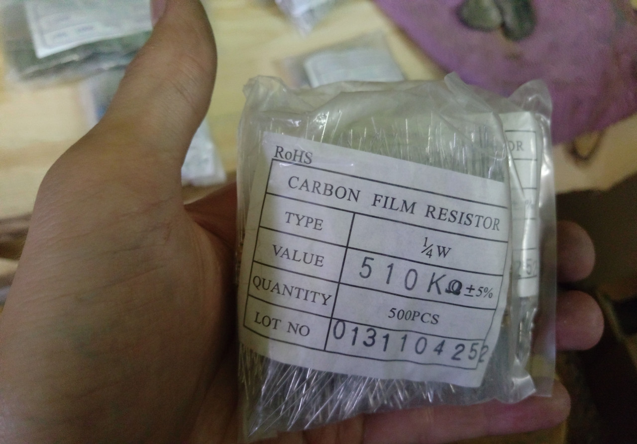 Carbon Film Resistor 1/4W 510kOm Резистор выводной - фото 1 - id-p83705970