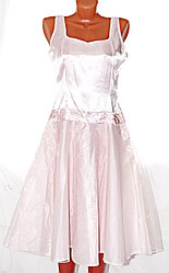 Платье нарядное бледно-розовое на размер М