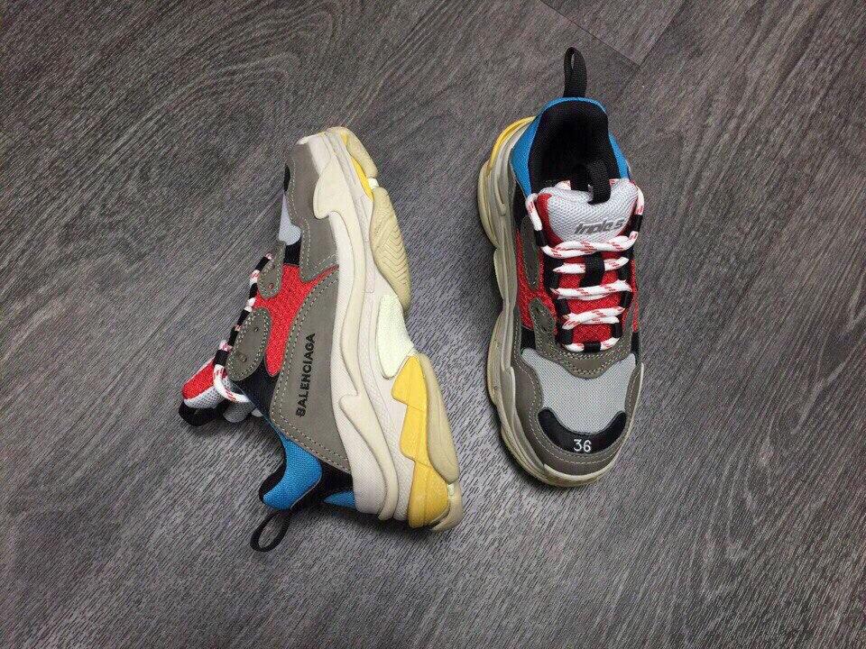 Кроссовки Balenciaga Triple S Red Lake Blue Charcoal Grey - фото 1 - id-p74105779