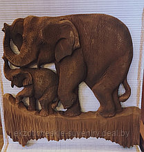 Панно из дерева Слон и слонёнок, резьба, тонирование. Индонезия