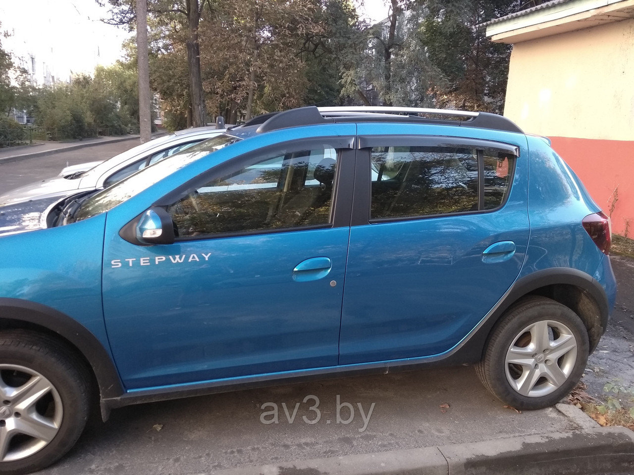 Ветровики Renault Sandero 2, Renault Sandero Stepway 2 2014-2022 / Рено Сандеро Степвей 2 - фото 4 - id-p85280378