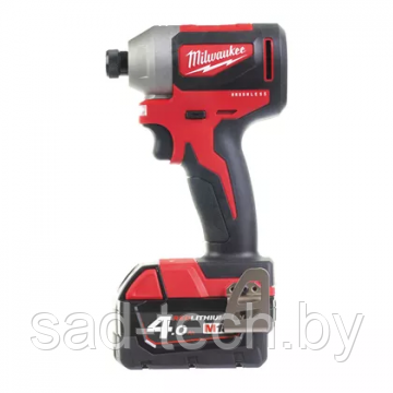 Акк. винтоверт Milwaukee M18 CBLID-402C (Li-Ion4Ач)
