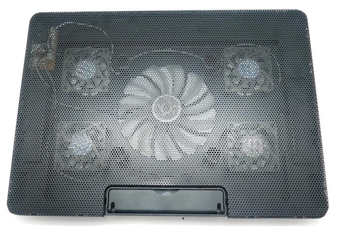 Подставка для ноутбука с подсветкой и охлаждением М8 - фото 2 - id-p86443485