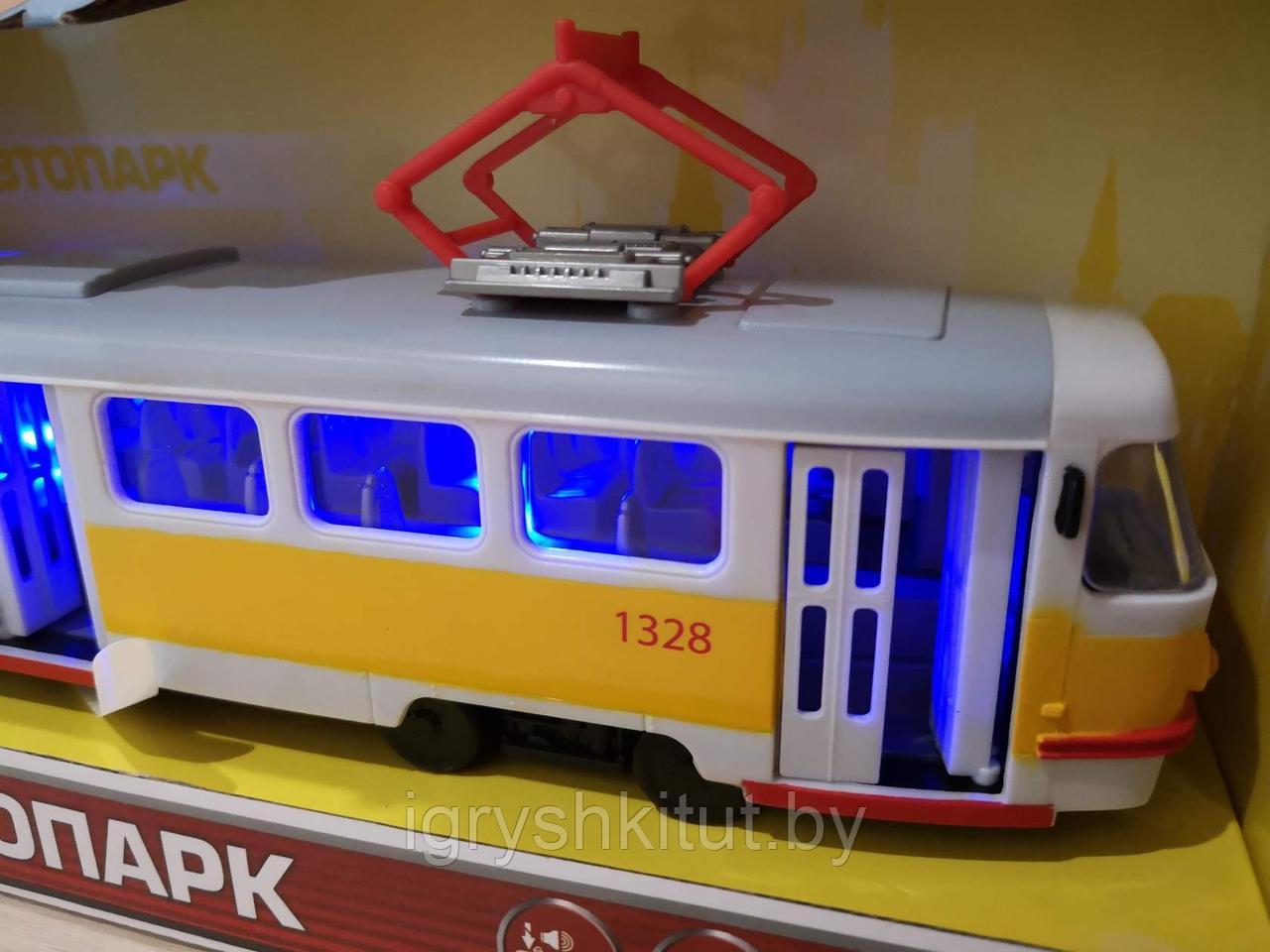 Трамвай "Автопарк" 28 см подсветка, русская озвучка , открываются двери арт.9708 - фото 8 - id-p85856199