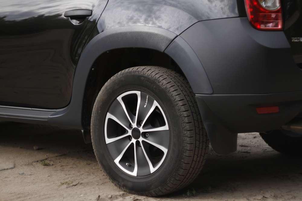 Расширители колесных арок Renault Duster 2010-2014 (I поколение) - фото 3 - id-p87818327