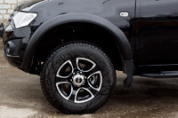 Расширители колесных арок Mitsubishi L200 2014-2015 (15MY) - фото 6 - id-p87818336