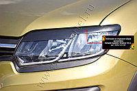 Накладки на передние фары (реснички) Renault Sandero Stepway 2014-