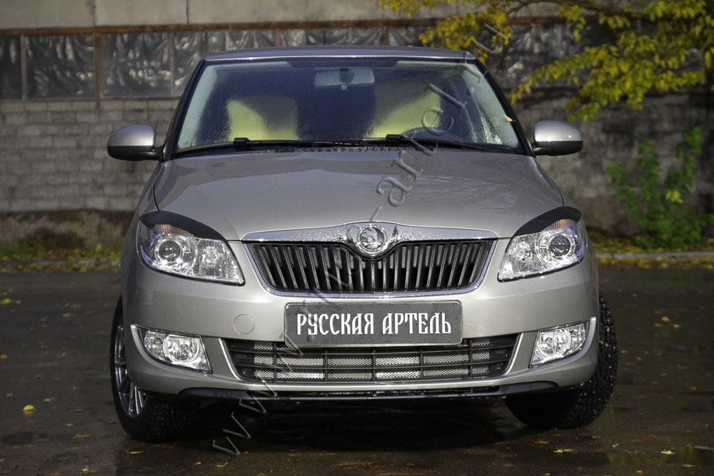 Накладки на передние фары (реснички) Skoda Fabia II 2010-2013 - фото 1 - id-p87818873