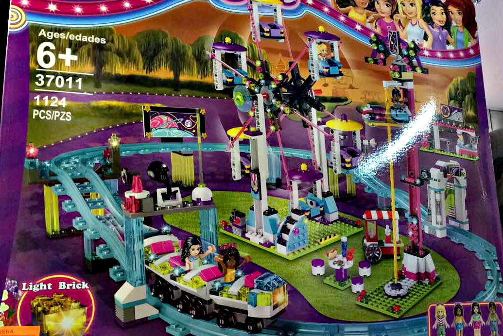 Конструктор Bela Friends "Парк развлечений: аттракцион " 37011(аналог LEGO Friends ) 1124 дет.