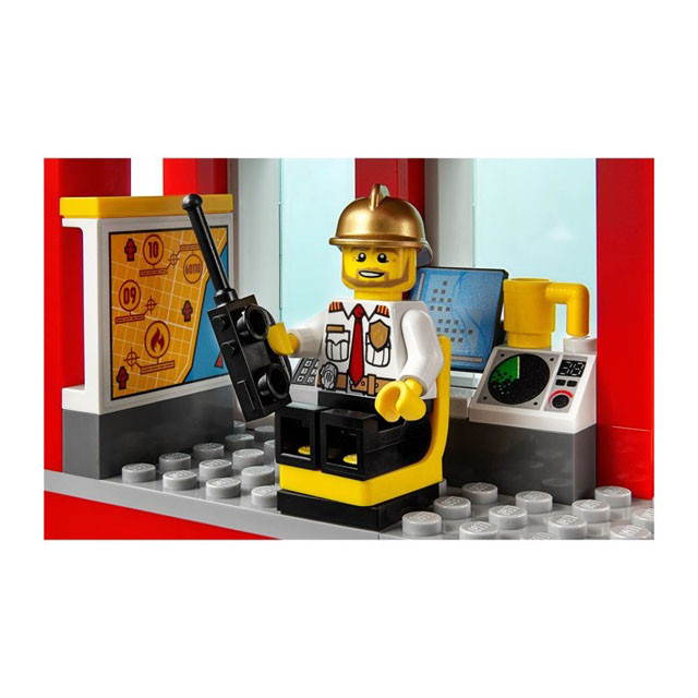 Конструктор Bela Cities 10831 Пожарная часть (аналог Lego City 60110) 958 деталей - фото 9 - id-p87920853