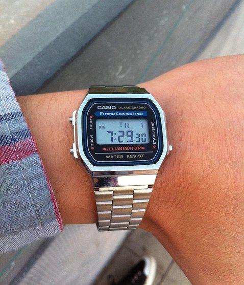 Часы Casio электронные (серебристые) - фото 1 - id-p87975287