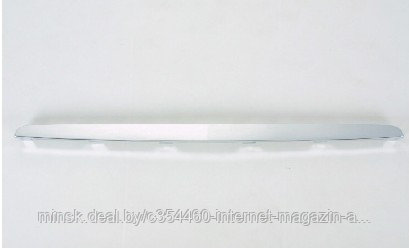 Решетка радиатора верхняя MB W168 97-04