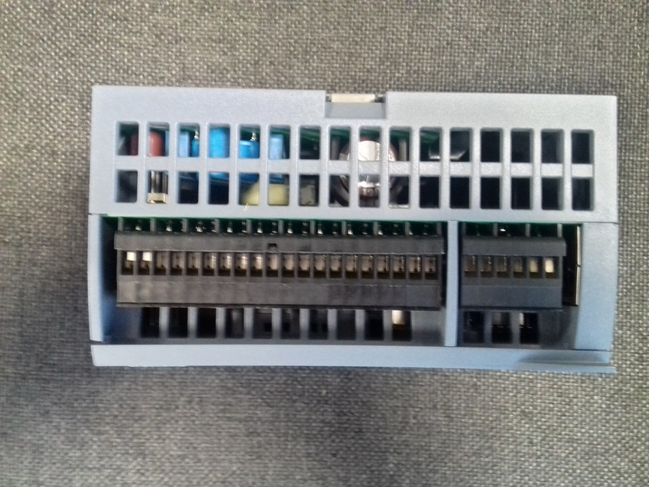 Программируемый контроллер S7-1200, CPU 1215C 14DI, 10DO (реле) 2AI (0-10В) , 2AO (0-20mA) 6ES7215-1BG40-0XB0 - фото 6 - id-p70840888