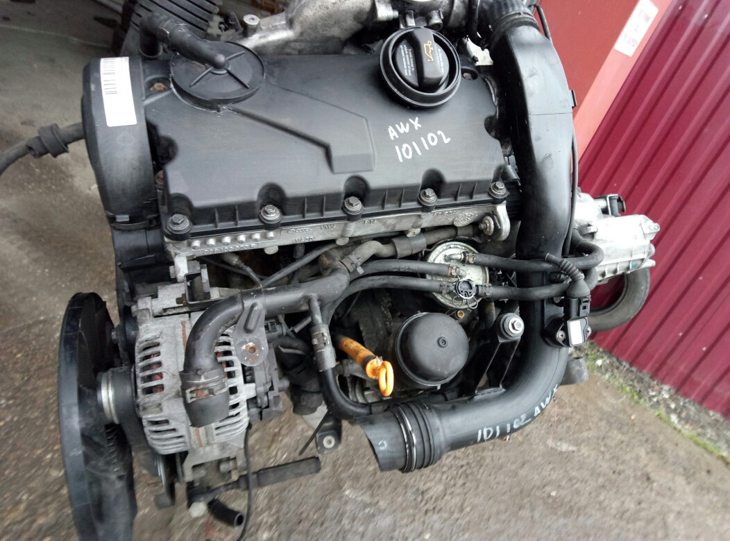 Двигатель Volkswagen Passat B5 1,9 D 2003 г (AWX) - фото 4 - id-p89212530