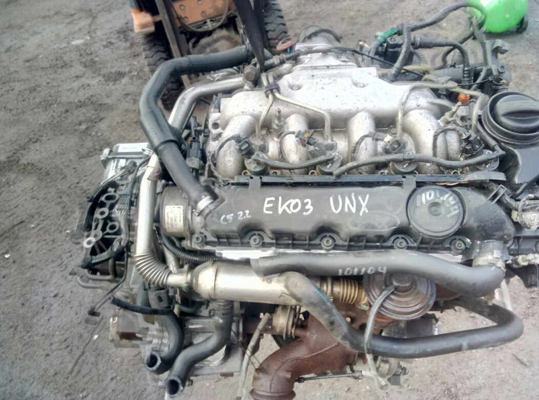 Двигатель Citroen C5 2,2HDi АКПП 2003 г 4HX(DW12TED4)