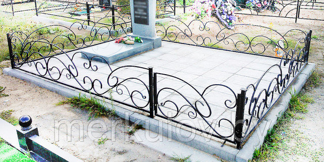 кованые ограды на кладбище