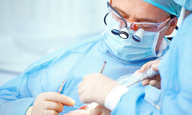 Стоматологическая хирургия и имплантация