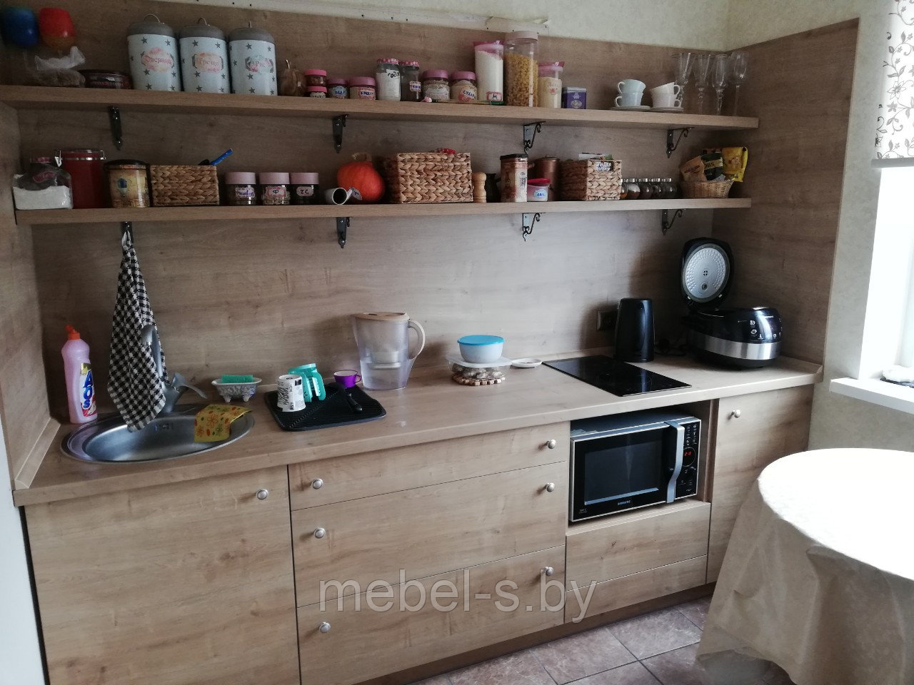 Кухня в стиле кантри из ДСП Дуб Гамильтон