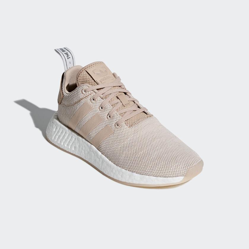 Кроссовки женские Adidas NMD_R2 - фото 1 - id-p90842453